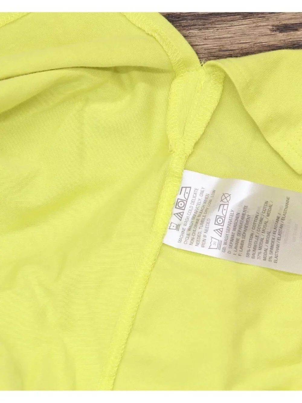Isaac Mizrahi Live! V-Neck Forward Seam Knit Long-Sleeve Top Lime Glow Green L - Picture 4 of 5